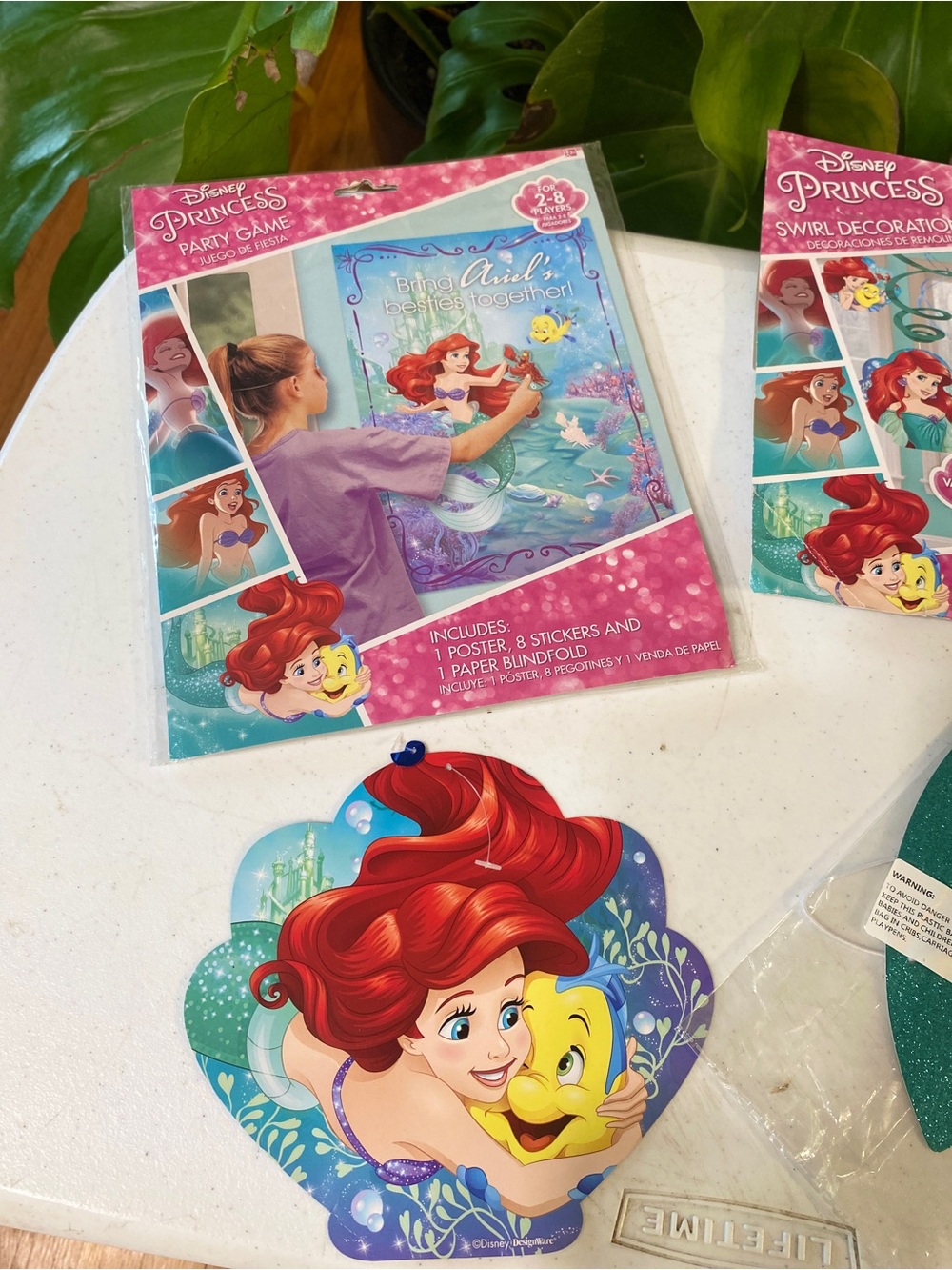 Disney Princess Ariel Party Kit - Teal, Pink, Red, Yellow - Picture 2 of 9